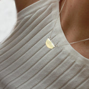 Collar Crescent