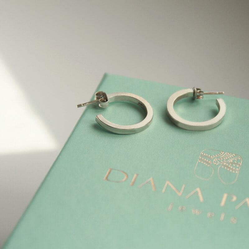 Petite Hoops