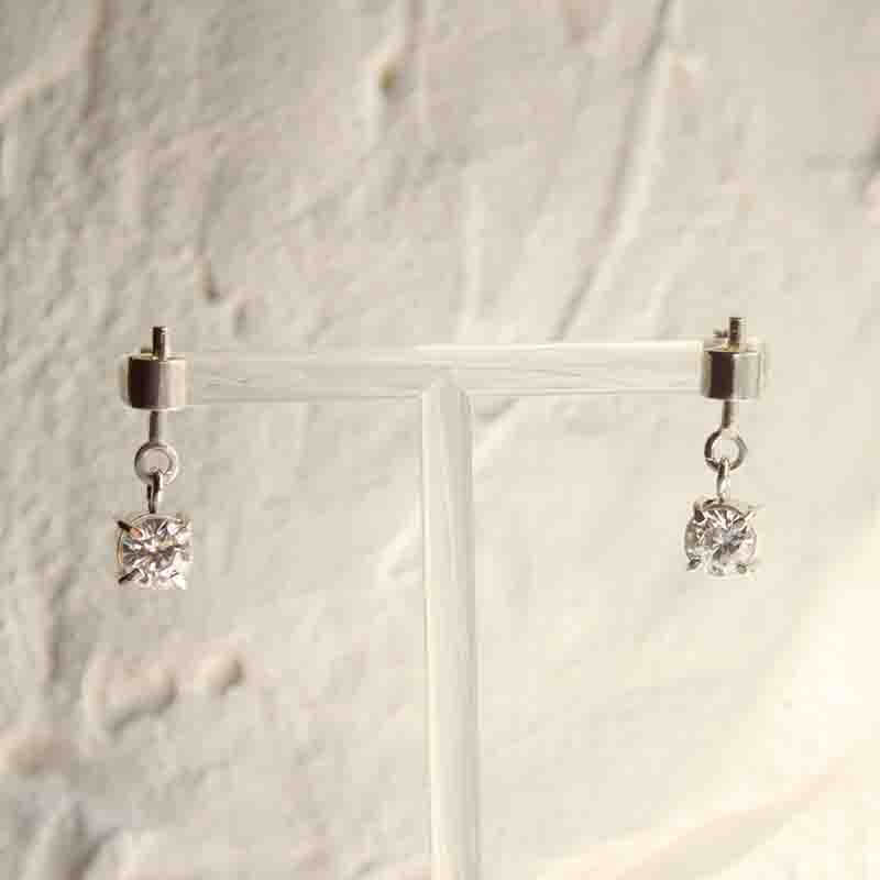 Barrel White Zirconita