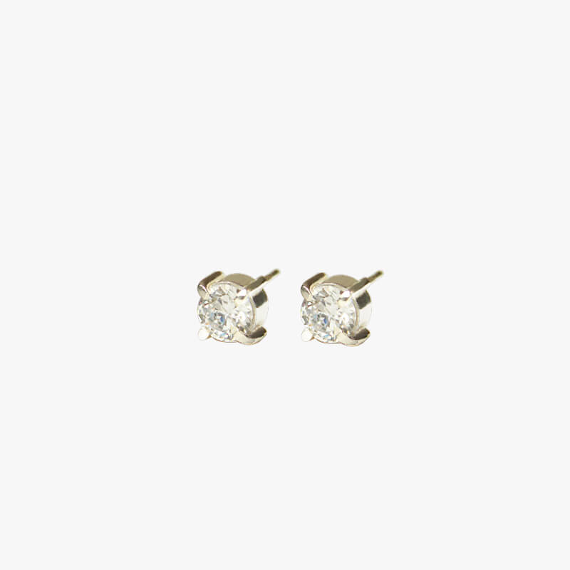 White Zirconita Studs